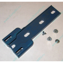 Синий пластмассовый фиксатор-защёлка HP 224981-001 для 5.25" устройств в HP ML370 (Обнинск)